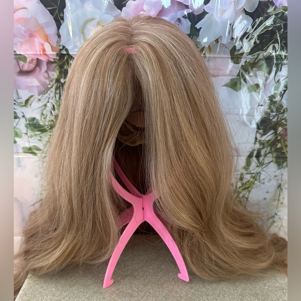 Chelsey Smith Cosmetics (CSC) wig - EUC! Beautiful!!! READ FULL DESCRIPTION